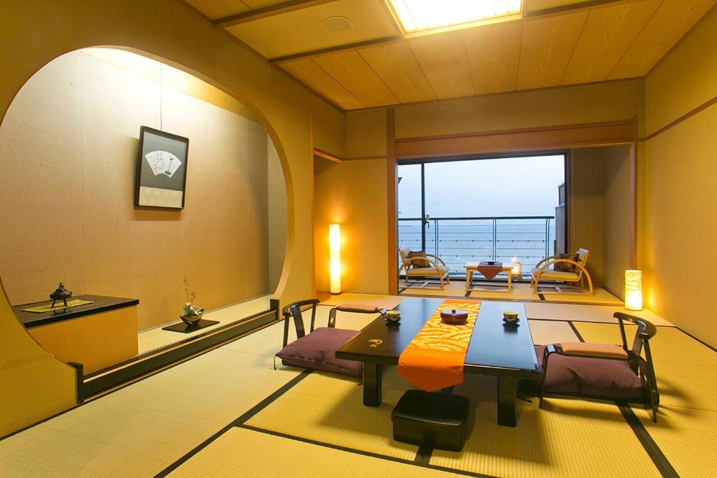 Genji Koh Tatami Room