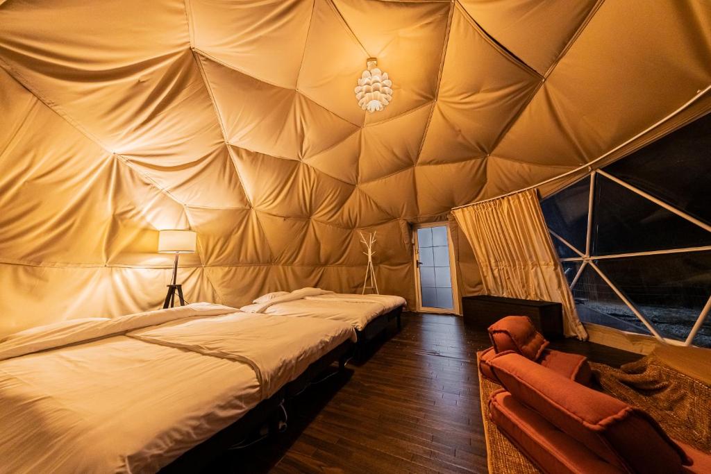 Glampark Akasawa Onsen Glamping Dome Bedroom