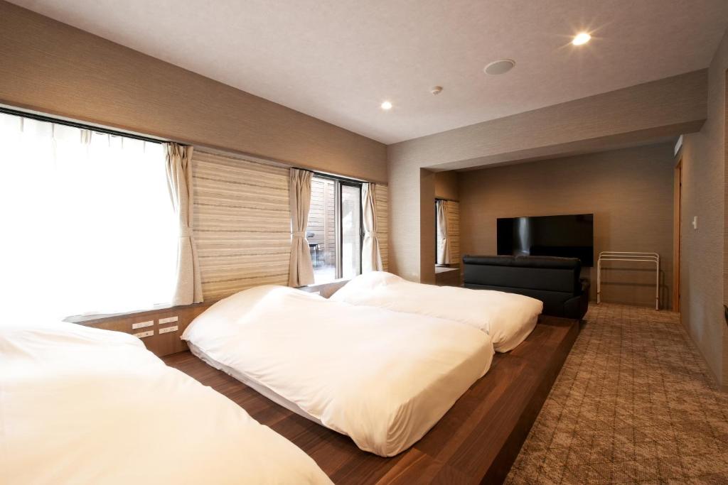 Grand Lectore Yugawara Modern Twin Room