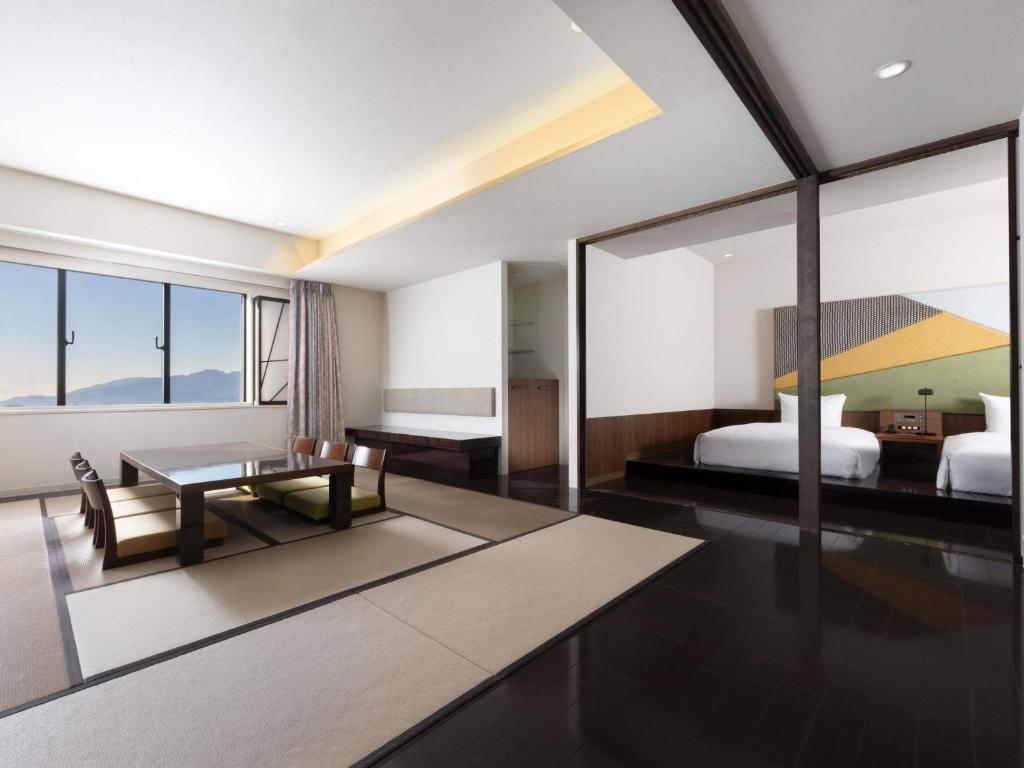 Grand Mercure Yatsugatake Resort Spa Tatami Room