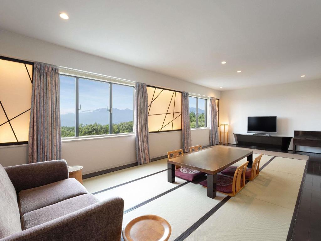 Grand Mercure Yatsugatake Resort Spa Tatami Room