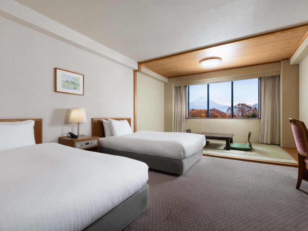 Grand Mercure Yatsugatake Resort Spa Twin Room Tatami Area