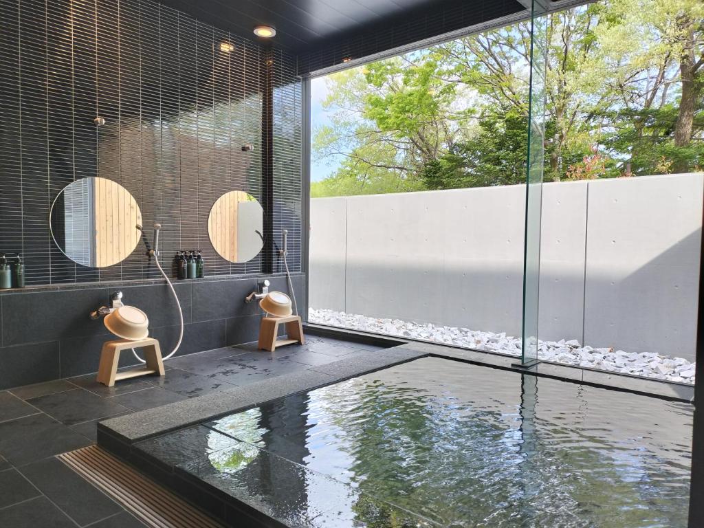 Guesthouse Leu Indoor Onsen Bath