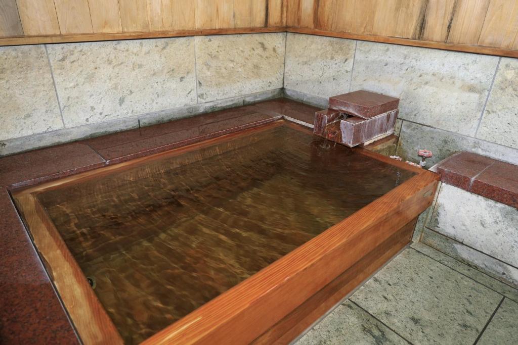 Guesthouse Riraku Wooden Onsen Bath