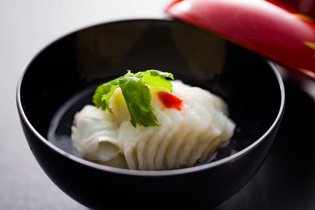 Hakkai Mokuhanakan Japanese Cuisine Bowl