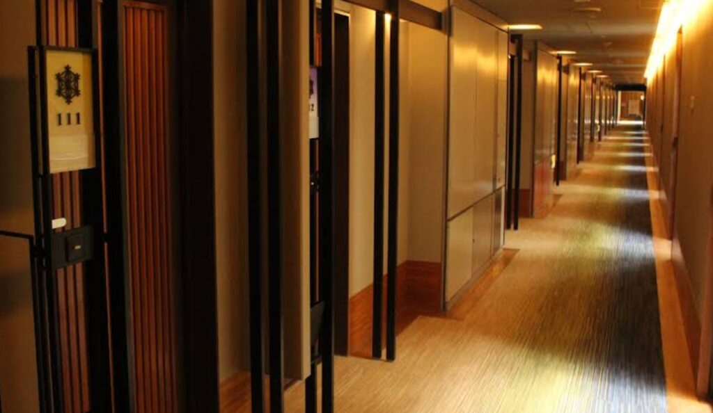 Hakone Yunohana Prince Hotel Corridor
