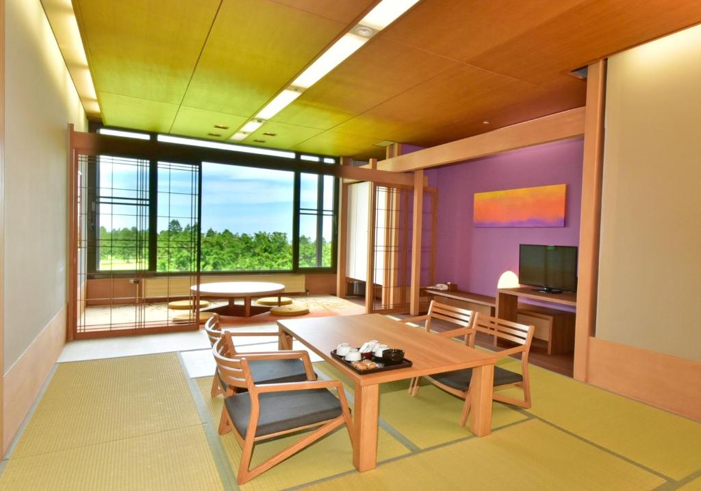 Hakone Yunohana Prince Hotel Tatami Room