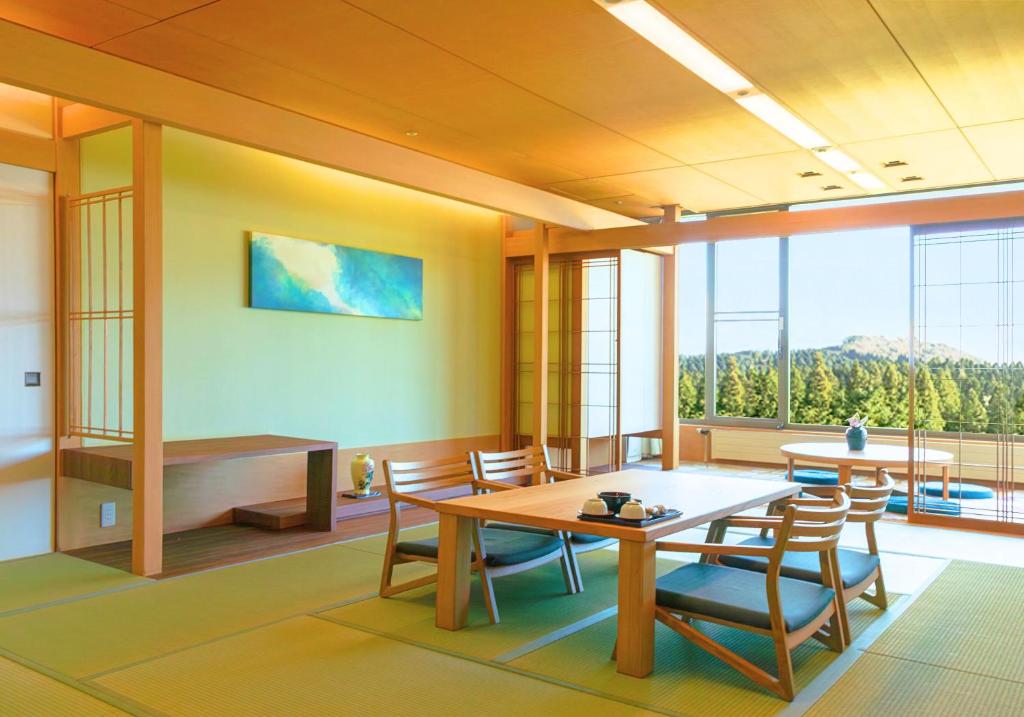 Hakone Yunohana Prince Hotel Tatami Room
