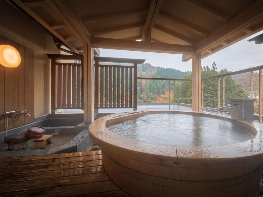 Harumiya Ryokan Open Air Bath