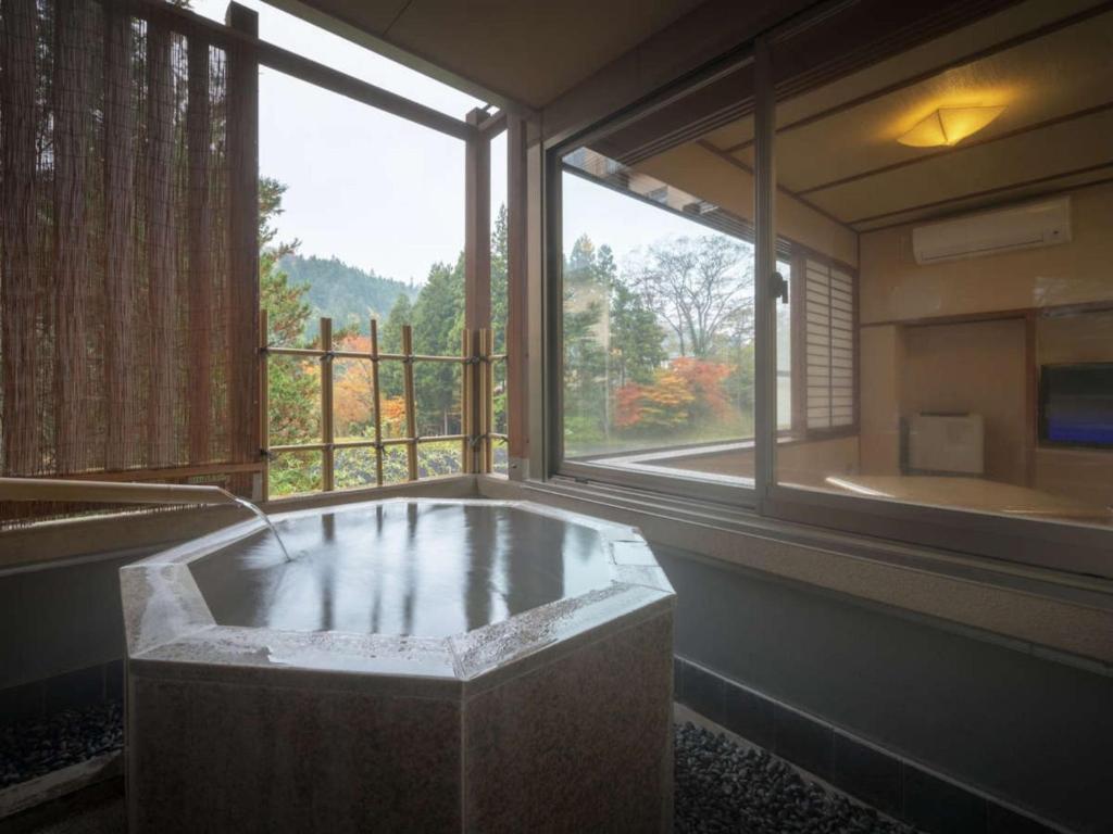 Harumiya Ryokan Private Onsen Room