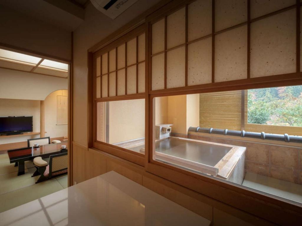 Harumiya Ryokan Private Onsen Room