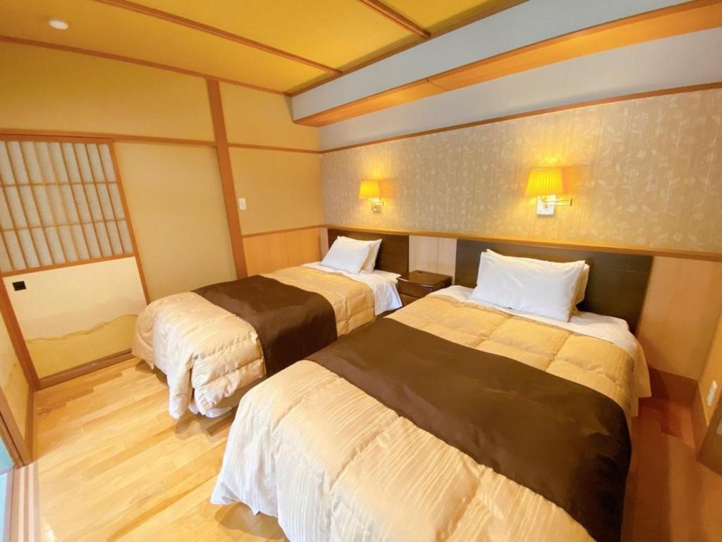 Harumiya Ryokan Twin Room