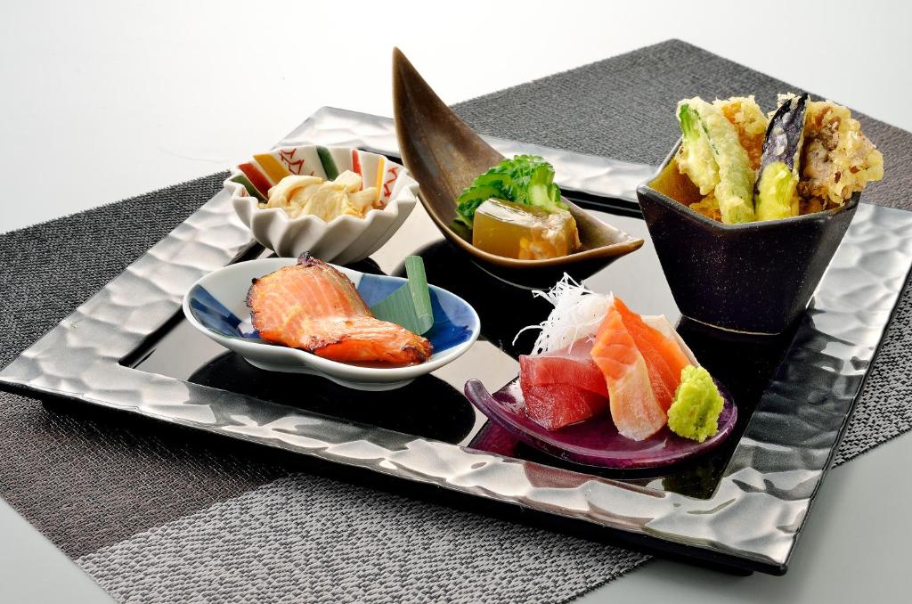 Hatago Nagomi Kaiseki Meal