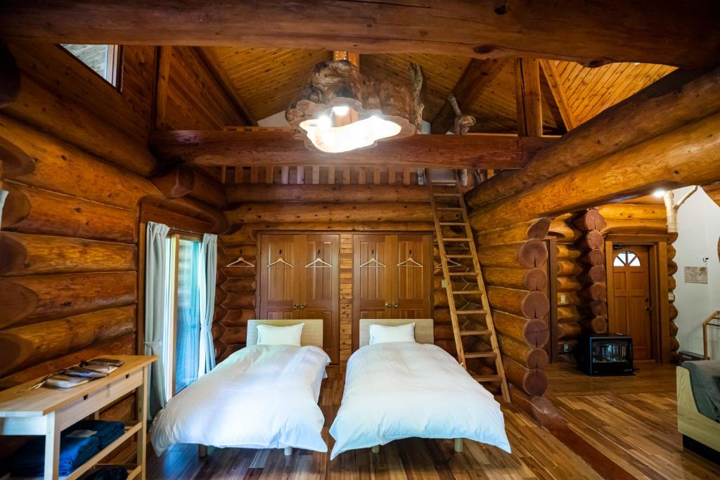 Hatcho No Yu Log Cabin Room