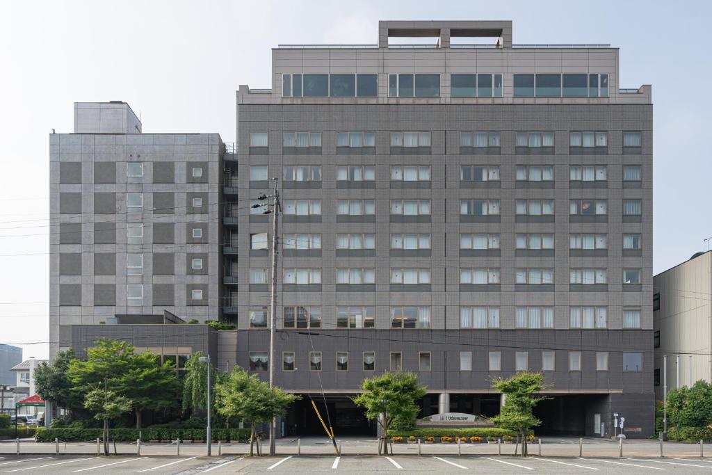 Hida Hotel Plaza Exterior
