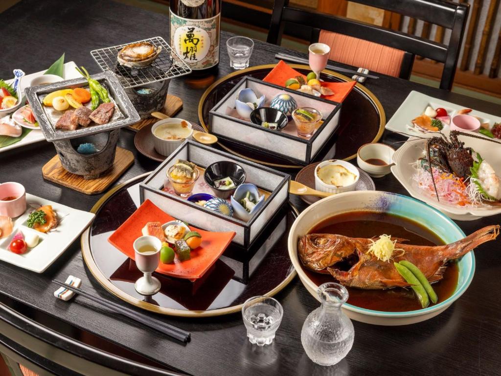 Hiina Hotel Kaiseki Dinner