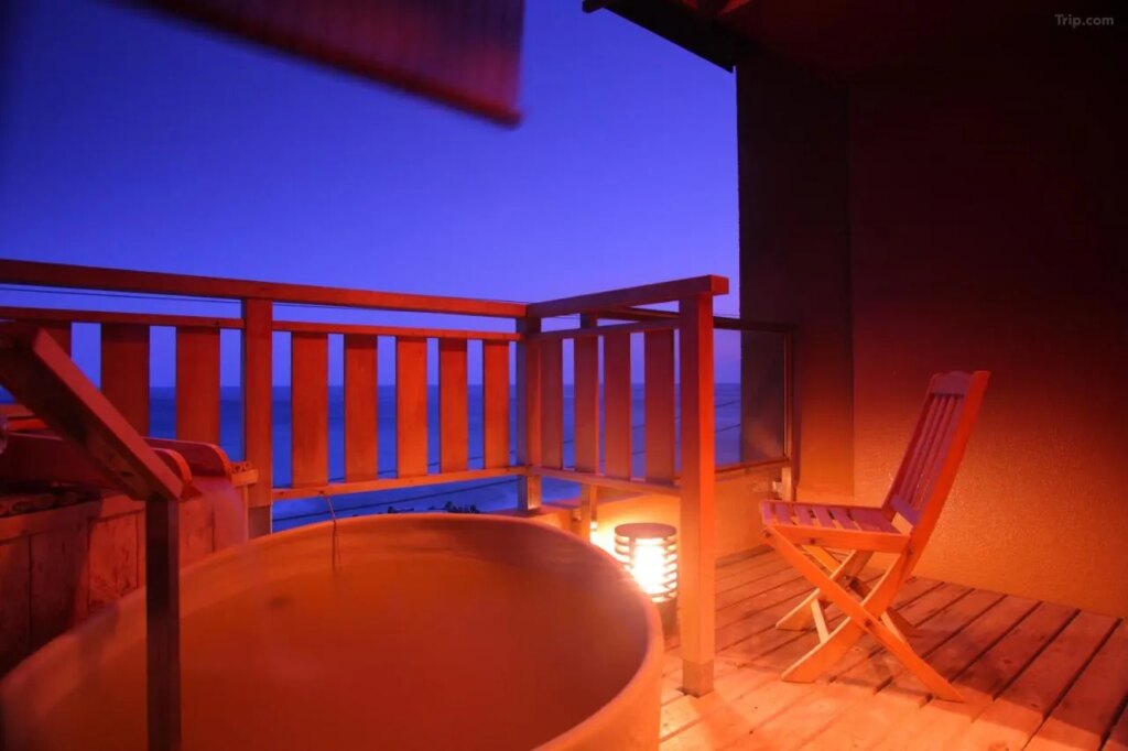 Hiina Hotel Open Air Bath