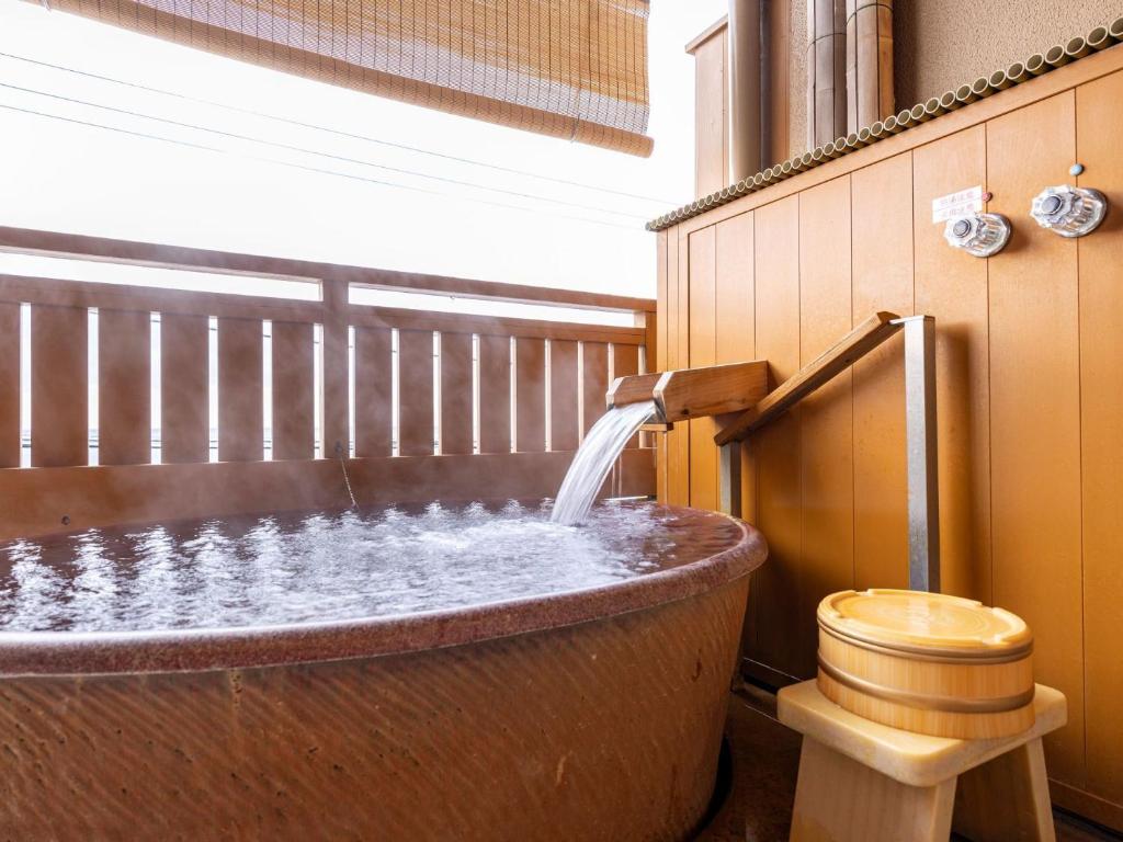 Hiina Hotel Open Air Bath