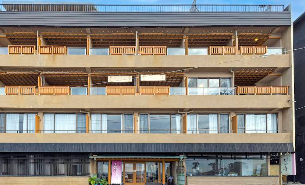 Hiina Hotel Ryokan Exterior
