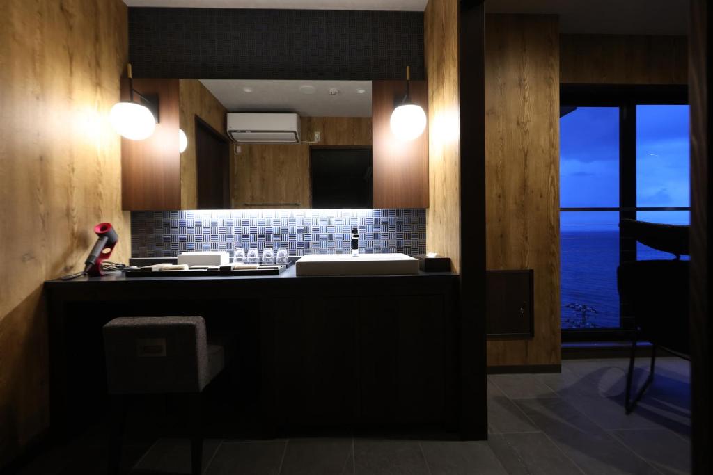 Himi Umiakari Onsen Hotel Room Vanity Ocean View