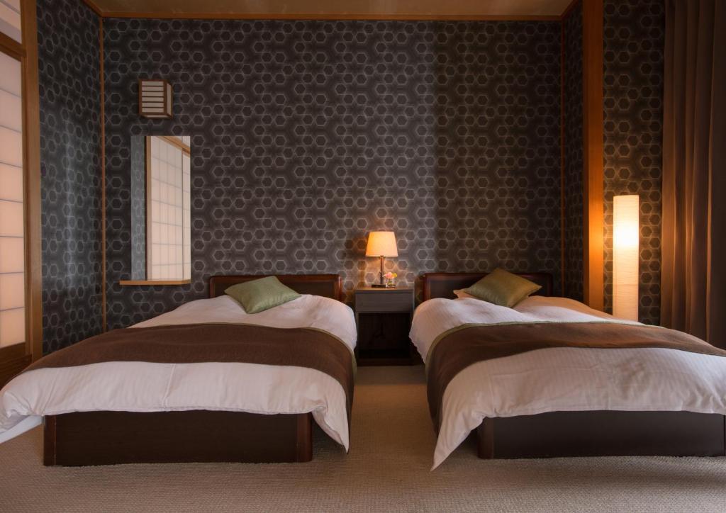 Himi Umiakari Onsen Hotel Twin Bedroom