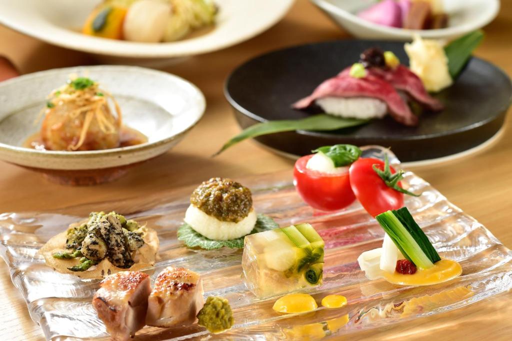 Hinatami Kan Ryokan Kaiseki Meal