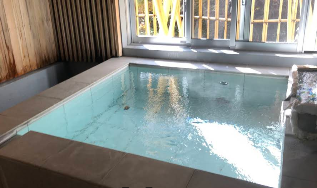 Hinatami Kan Ryokan Private Onsen Bath