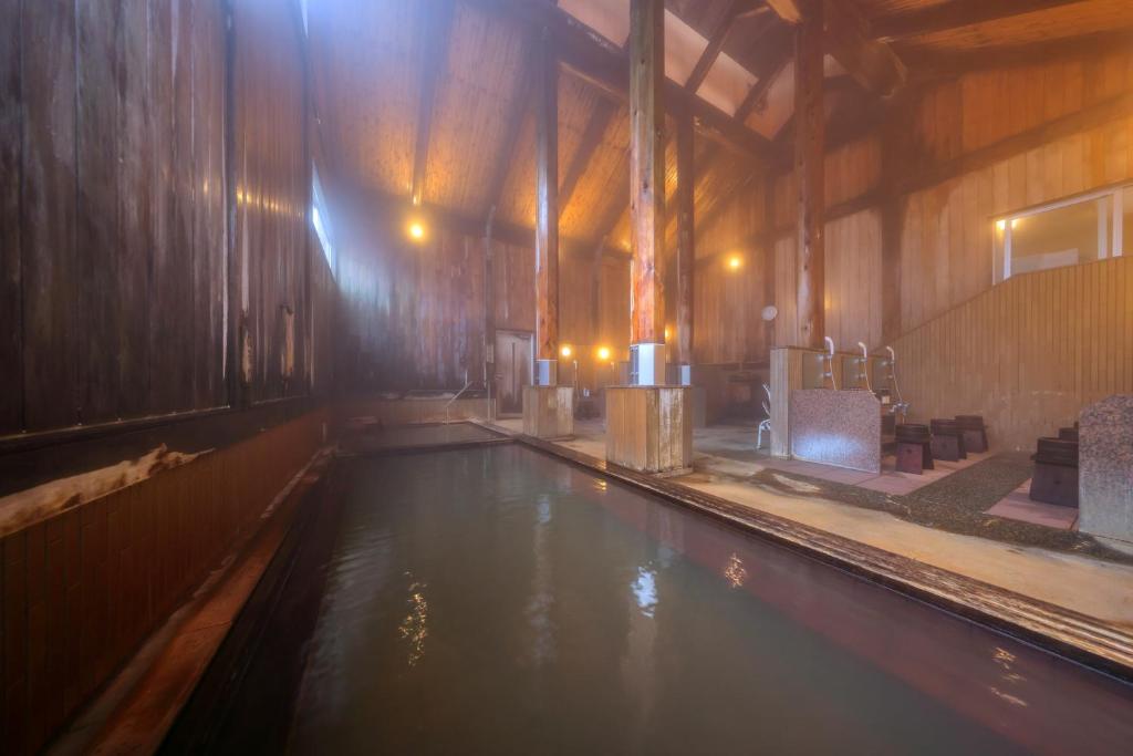 Hirayukan Indoor Onsen Bath