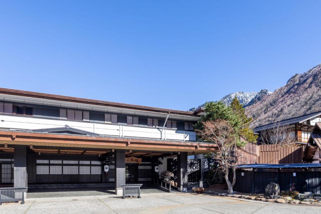 Hirayukan Ryokan Exterior