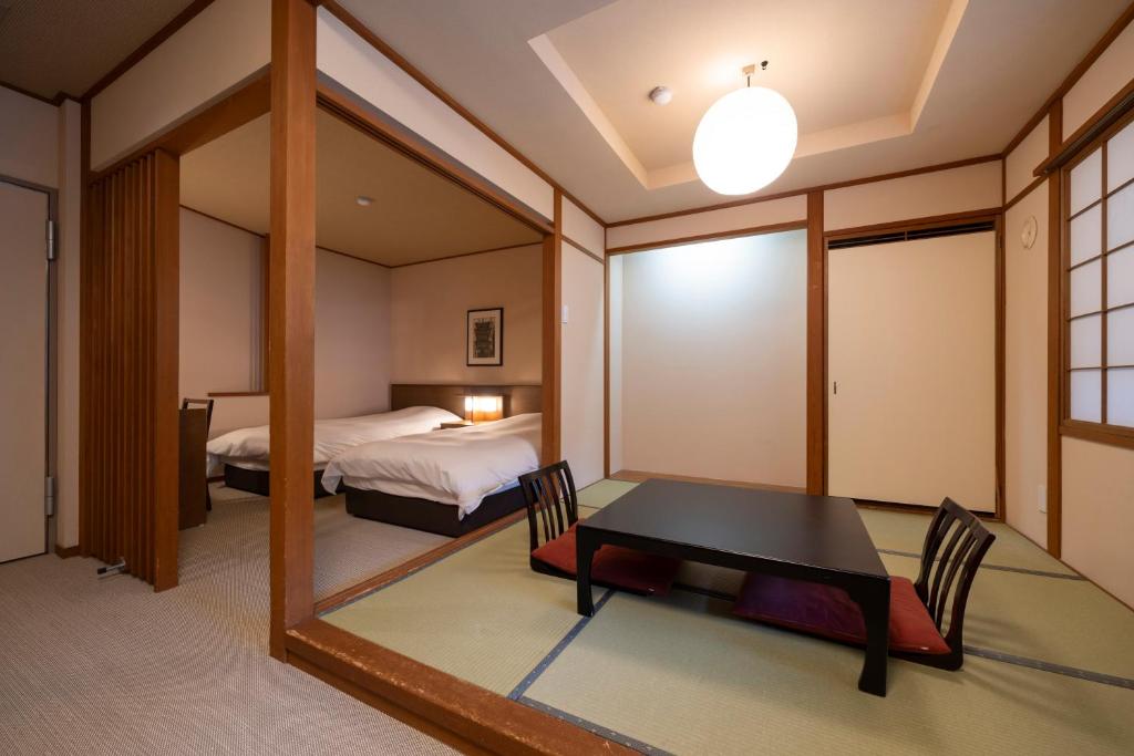 Hirayukan Tatami Room