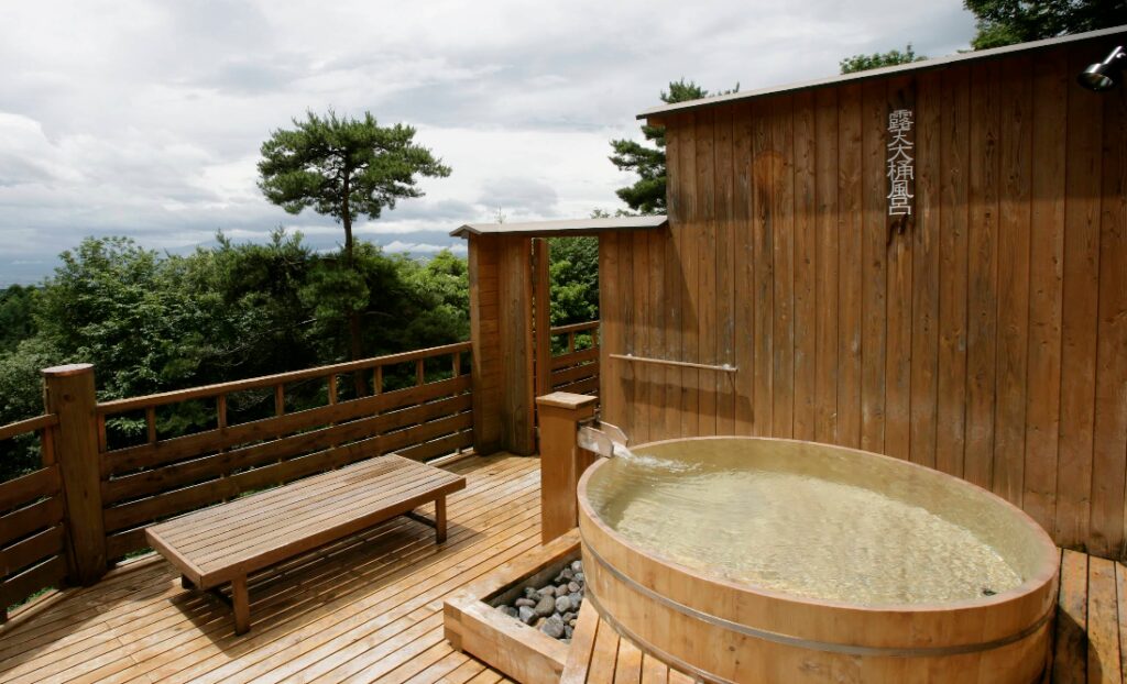 Hishino Onsen Tokiwakan Open Air Bath