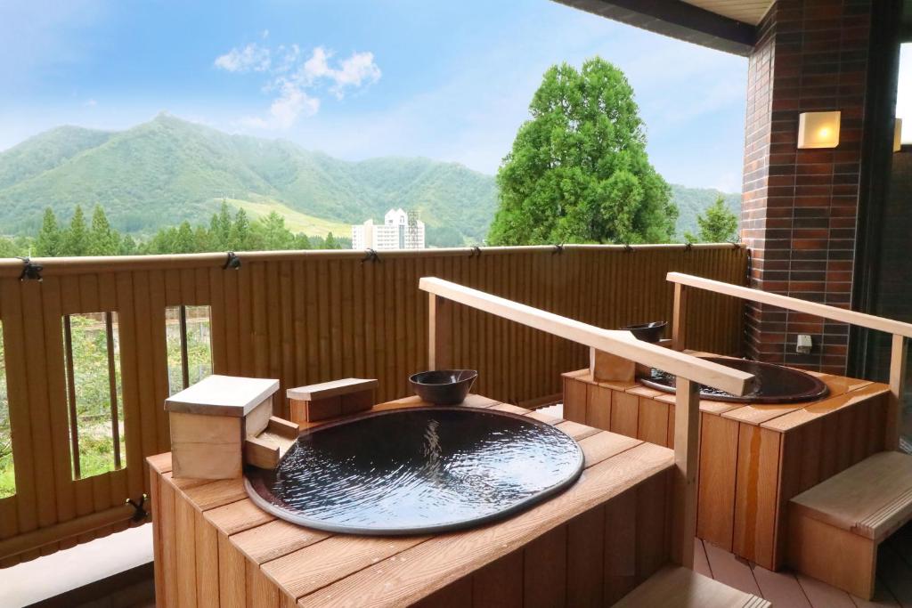 Hotel Angel Grandia Echigo Nakazato Open Air Bath