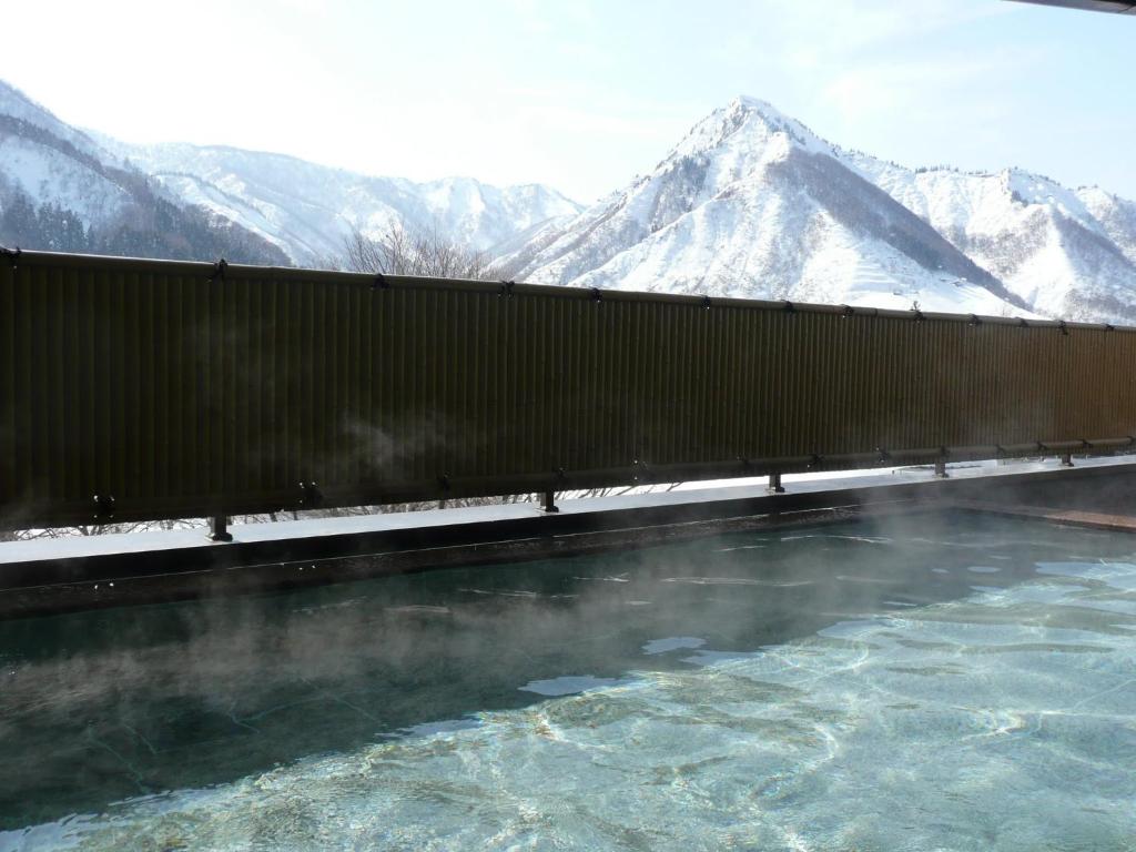 Hotel Angel Grandia Echigo Nakazato Outdoor Onsen Mountain View