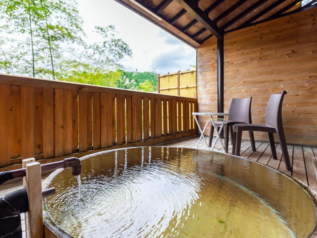 Hotel Casual Euro Open Air Bath