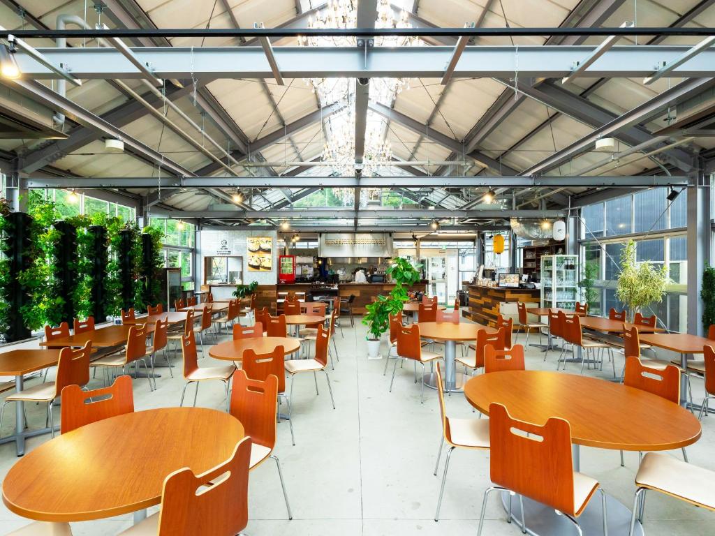 Hotel Casual Euro Restaurant Dining Area