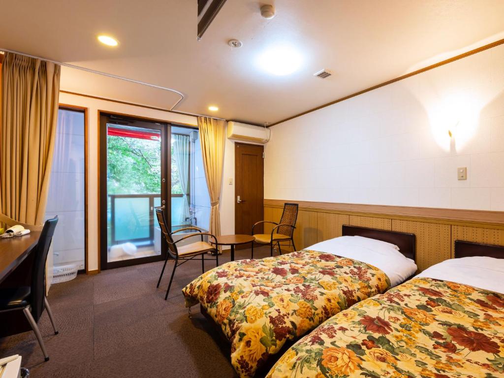 Hotel Casual Euro Twin Room