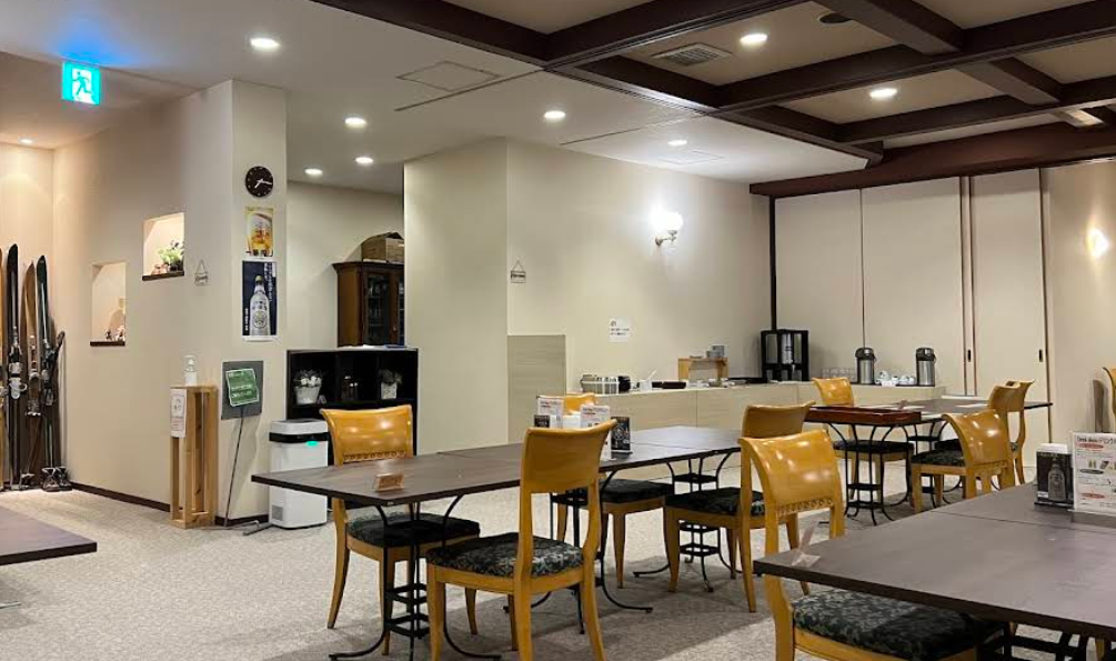 Hotel Cerulean Alpine Ryokan Dining Room