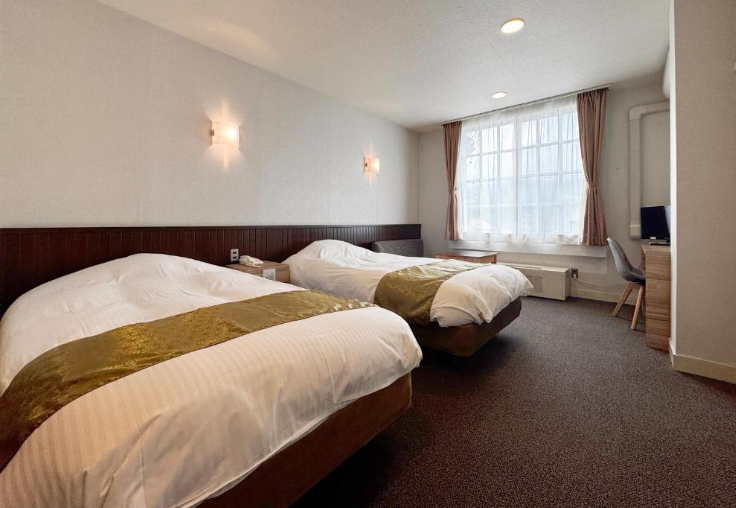Hotel Cerulean Alpine Twin Room