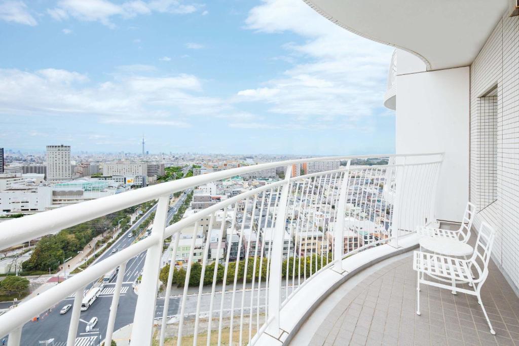Hotel Emion Tokyo Bay City View Balcony