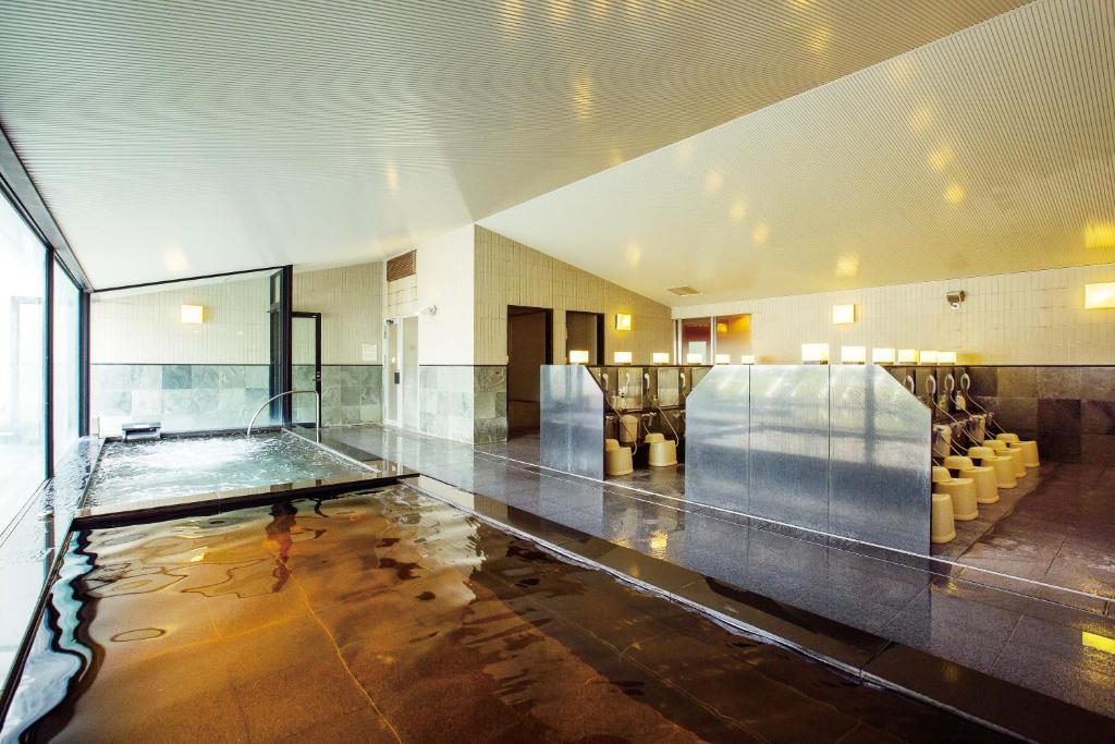 Hotel Emion Tokyo Bay Indoor Onsen
