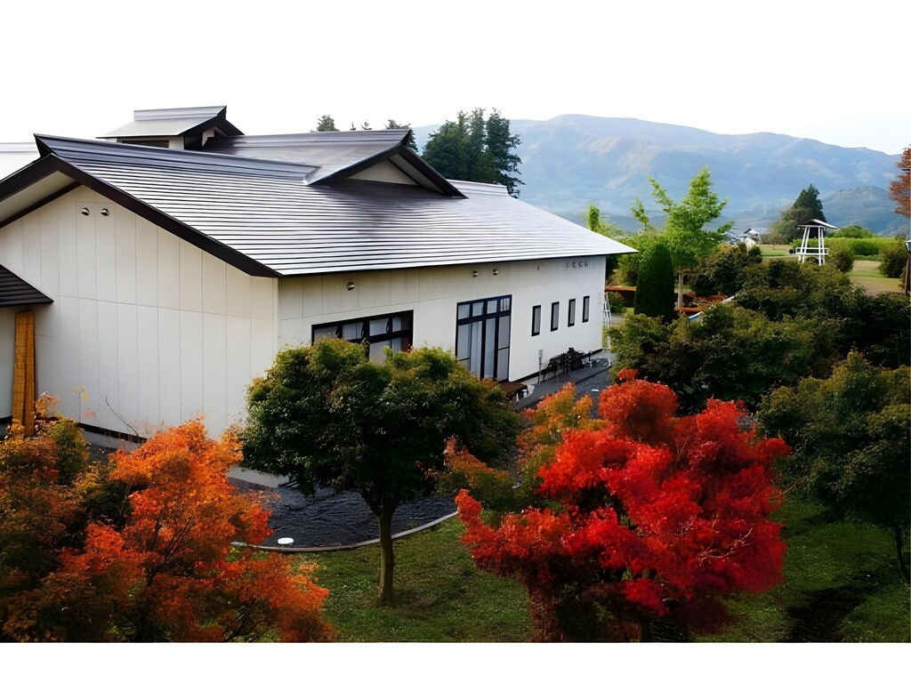 Hotel Familio Minakami Ryokan Exterior