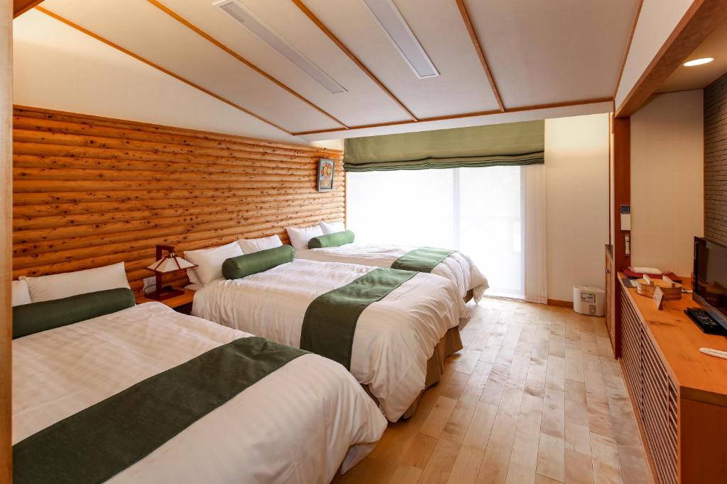 Hotel Fukinomori Triple Bedroom