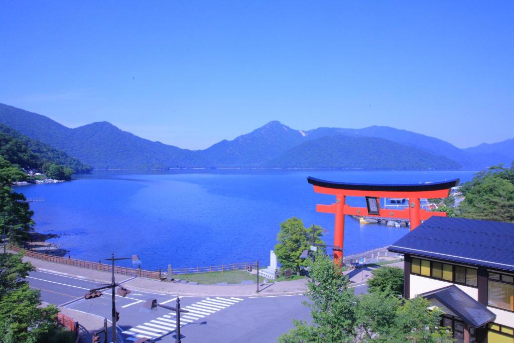 Hotel Hana An Chuzenji Lake Nikko Lake Torii View