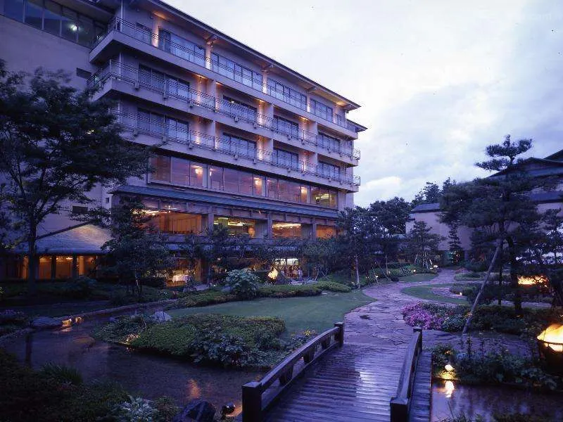 Hotel Hanamizuki Ryokan Garden Exterior
