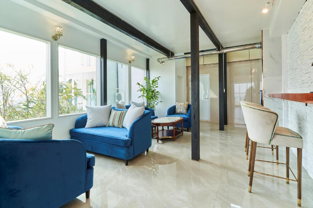Hotel Himalaya Sea Lounge Area