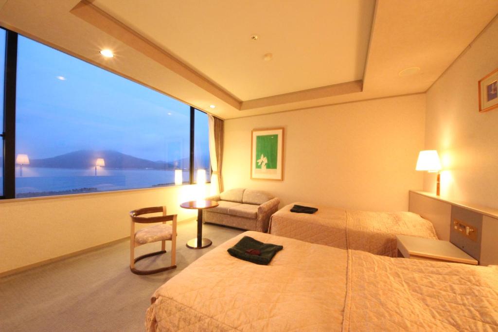 Hotel Hirose Lake View Twin Room
