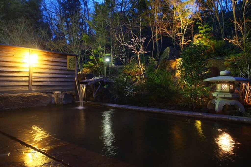 Hotel Housei Open Air Public Onsen Bath