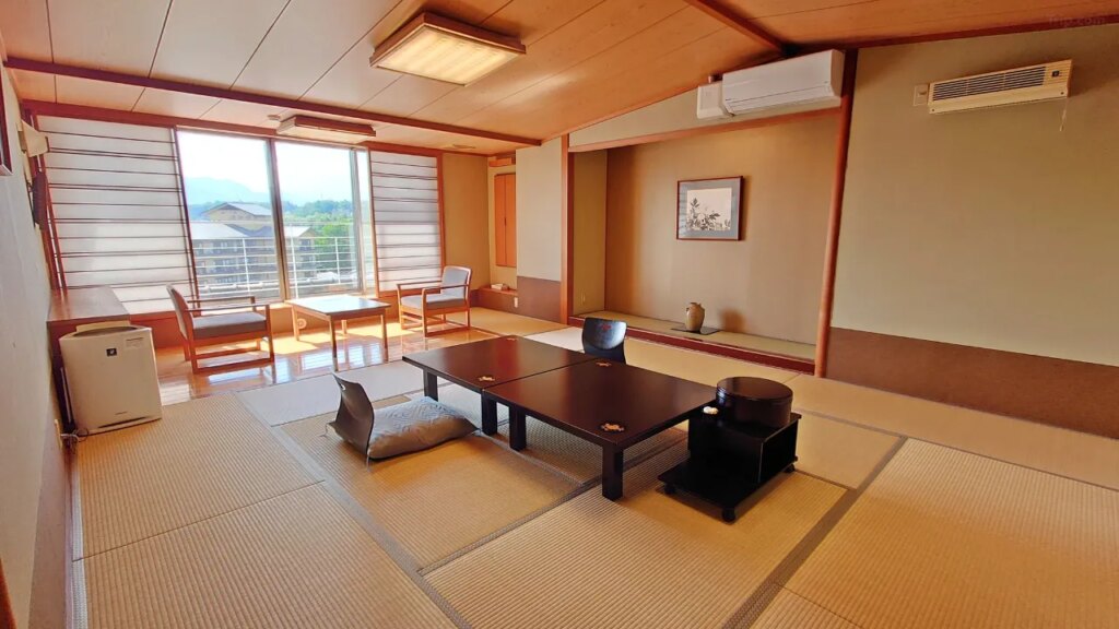 Hotel Isobe Garden Tatami Room
