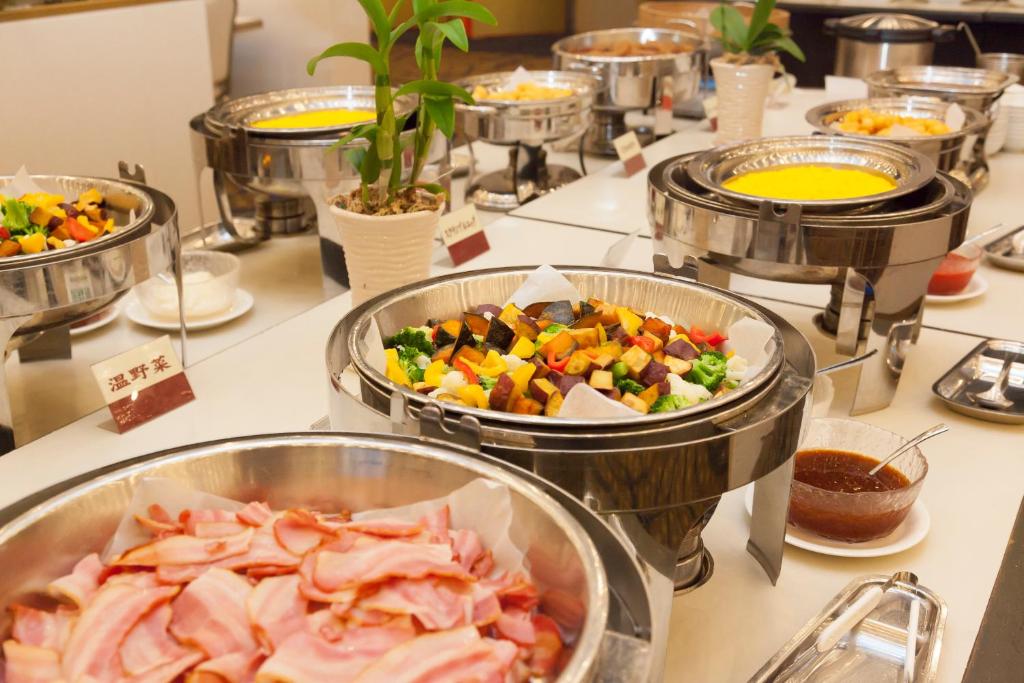 Hotel Izukyu Buffet Breakfast