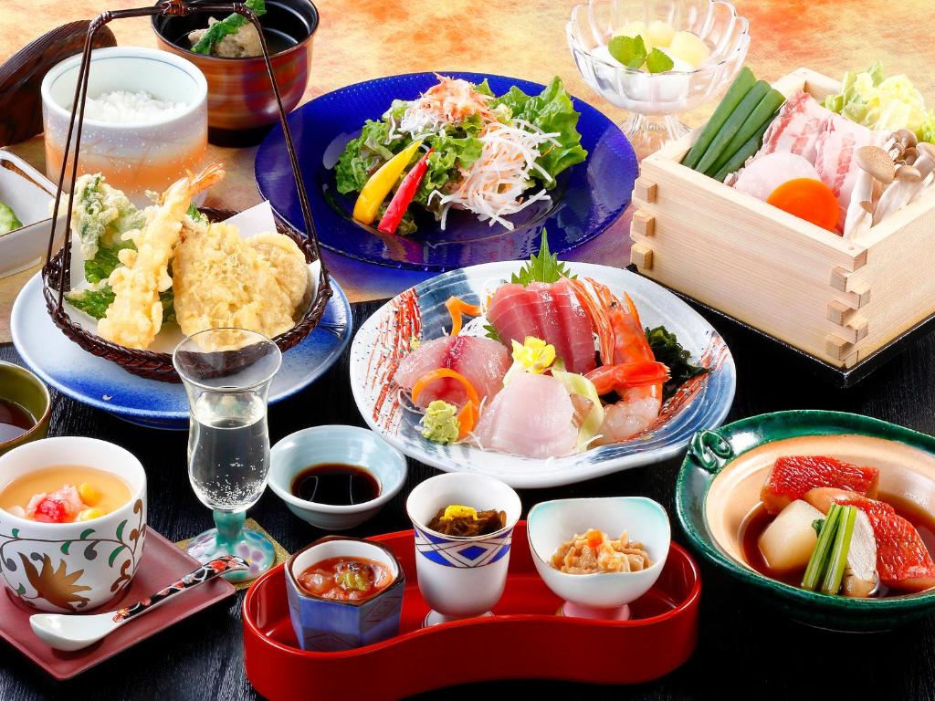 Hotel Izukyu Kaiseki Dinner